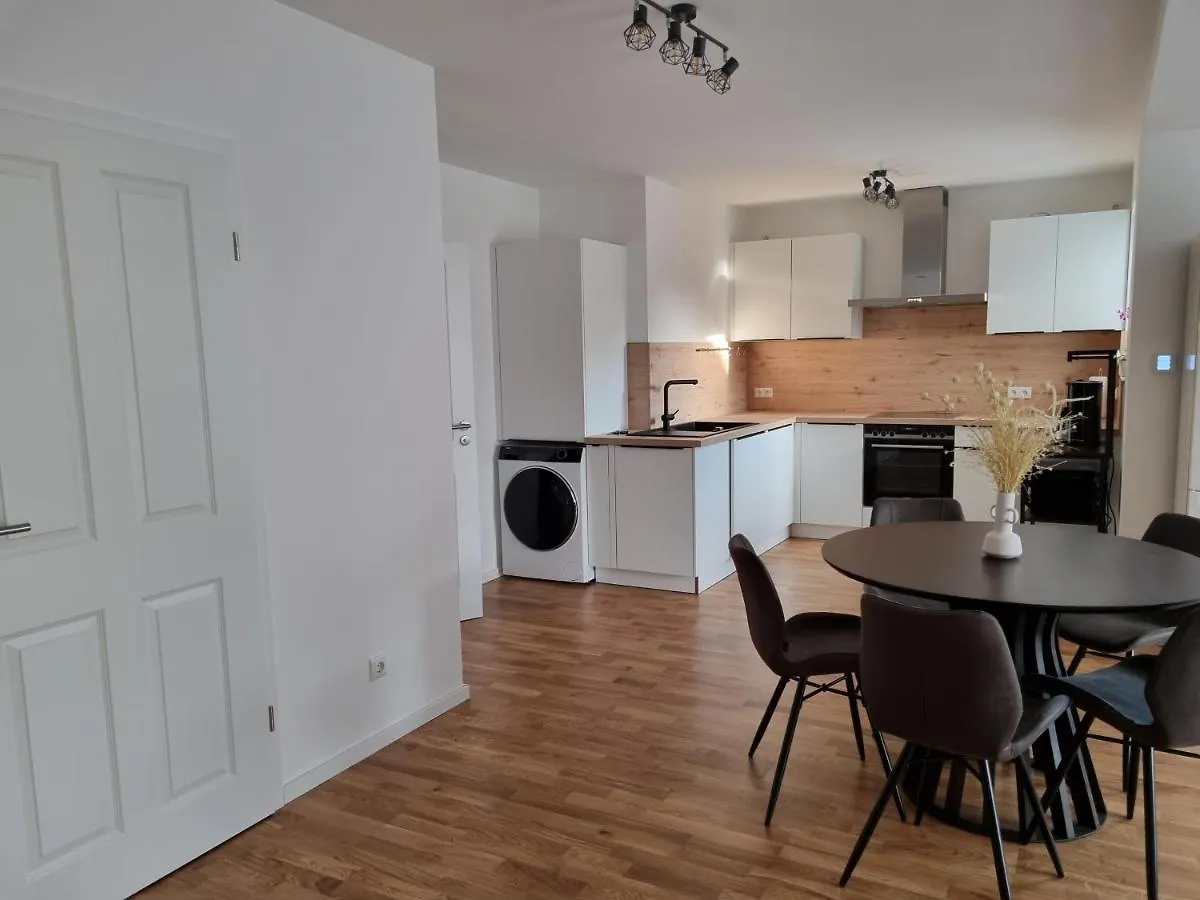Apartment Gemuetliche Premium Ferienwohnung Mit Terrasse Naehe S-Bahn Burgthann Germany