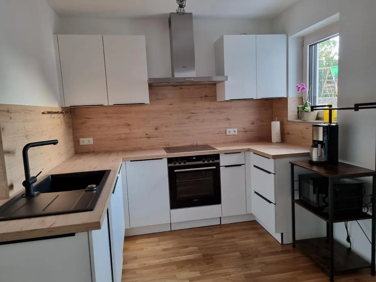 Gemuetliche Premium Ferienwohnung Mit Terrasse Naehe S-Bahn Burgthann Apartment
